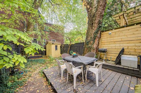 Photo 22 at 267 Albany Avenue, Annex, Toronto