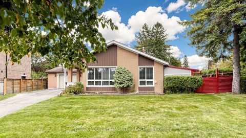 Photo 1 at 43 Seaton Drive, Aurora Highlands, Aurora