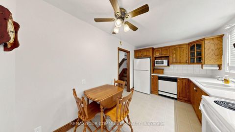Photo 11 at 43 Seaton Drive, Aurora Highlands, Aurora