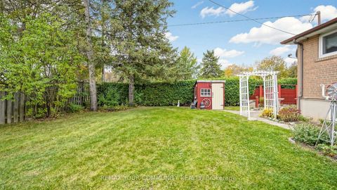 Photo 39 at 43 Seaton Drive, Aurora Highlands, Aurora