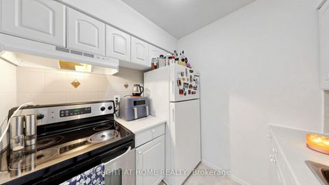 Photo 18 at 904 - 100 Lotherton Pathway, Glen Park, Toronto