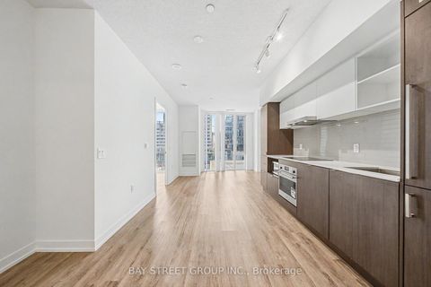 Photo 3 at 806 - 138 Downes Street, Waterfront Communities C8, Toronto