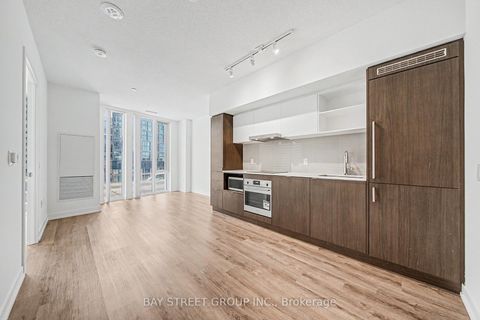 Photo 11 at 806 - 138 Downes Street, Waterfront Communities C8, Toronto