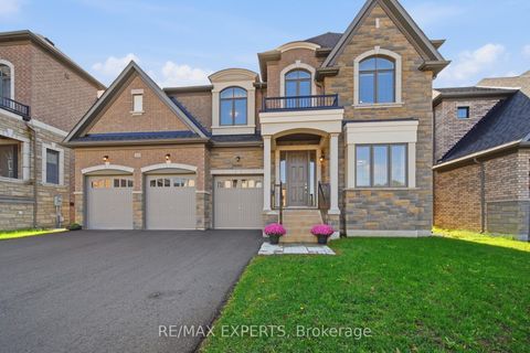 Photo 1 at 211 Stormont Trail, Vellore Village, Vaughan