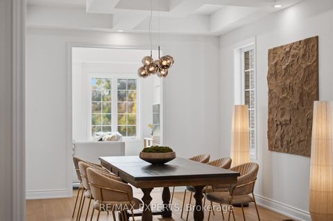Photo 5 at 211 Stormont Trail, Vellore Village, Vaughan