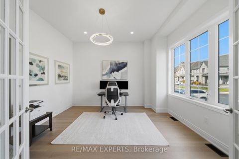 Photo 8 at 211 Stormont Trail, Vellore Village, Vaughan