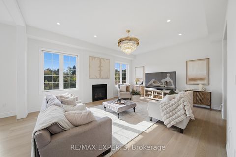 Photo 10 at 211 Stormont Trail, Vellore Village, Vaughan