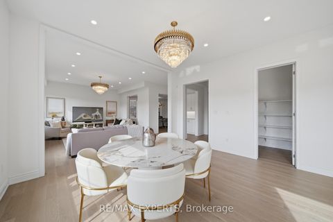 Photo 15 at 211 Stormont Trail, Vellore Village, Vaughan