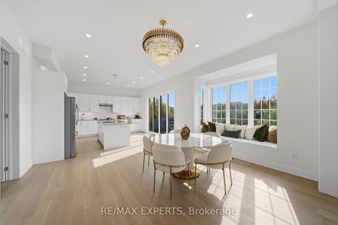 Photo 17 at 211 Stormont Trail, Vellore Village, Vaughan