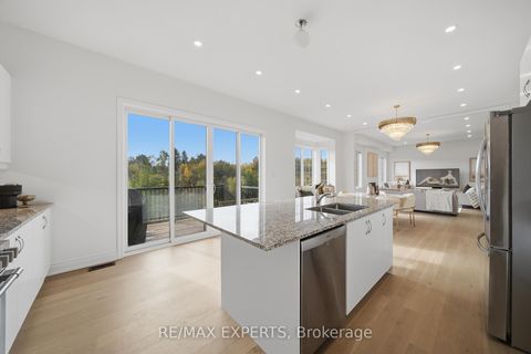 Photo 20 at 211 Stormont Trail, Vellore Village, Vaughan
