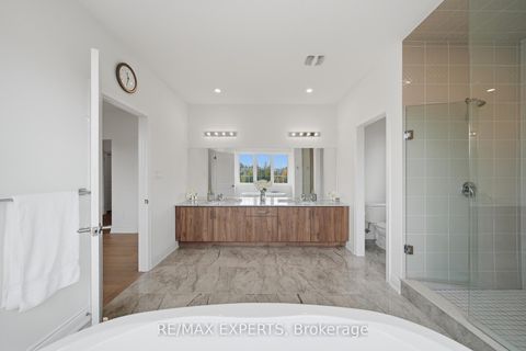 Photo 30 at 211 Stormont Trail, Vellore Village, Vaughan