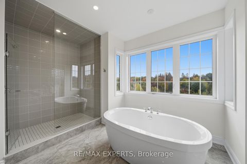 Photo 31 at 211 Stormont Trail, Vellore Village, Vaughan