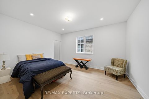 Photo 37 at 211 Stormont Trail, Vellore Village, Vaughan