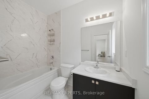 Photo 38 at 211 Stormont Trail, Vellore Village, Vaughan