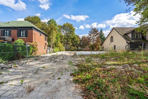 Photo 1 at 17 St. Georges Road, Humber Valley, Toronto