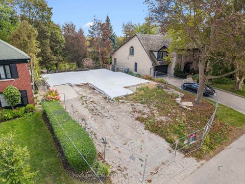 Photo 11 at 17 St. Georges Road, Humber Valley, Toronto