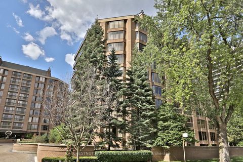 Photo 2 at 805 - 70 Rosehill Avenue, Moore Park, Toronto