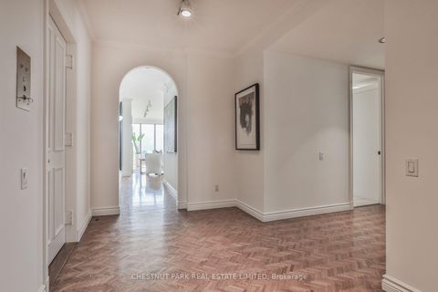 Photo 5 at 805 - 70 Rosehill Avenue, Moore Park, Toronto