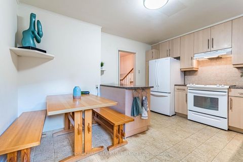 Photo 8 at 220 Edenbridge Drive, Humber Valley, Toronto