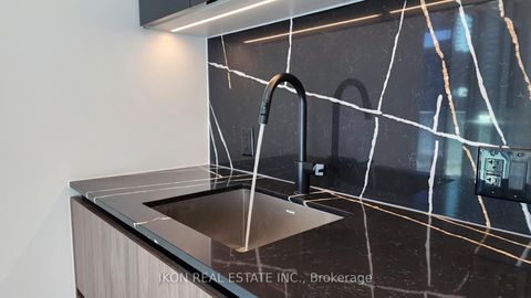 Photo 6 at 912 - 425 Front St East Street, Waterfront Communities C8, Toronto