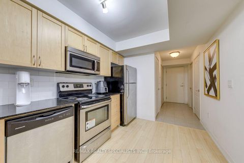 Photo 9 at 103 - 812 Landsdowne Avenue, Junction, Toronto