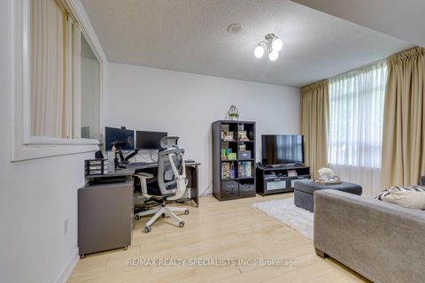 Photo 10 at 103 - 812 Landsdowne Avenue, Junction, Toronto