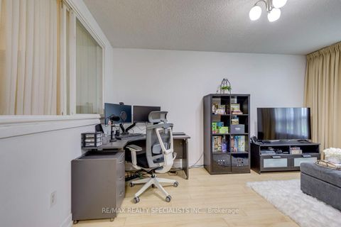 Photo 11 at 103 - 812 Landsdowne Avenue, Junction, Toronto