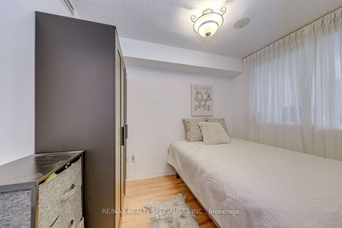 Photo 16 at 103 - 812 Landsdowne Avenue, Junction, Toronto