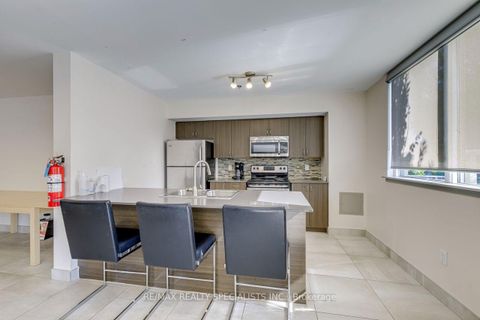 Photo 23 at 103 - 812 Landsdowne Avenue, Junction, Toronto