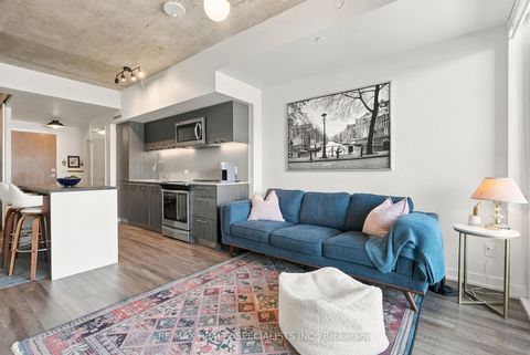 Photo 3 at 622 - 30 Baseball Place, South Riverdale, Toronto