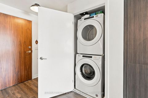 Photo 17 at 622 - 30 Baseball Place, South Riverdale, Toronto