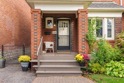 Photo 2 at 258 Deloraine Avenue, Lawrence Park North, Toronto