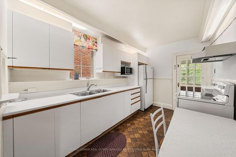 Photo 12 at 258 Deloraine Avenue, Lawrence Park North, Toronto