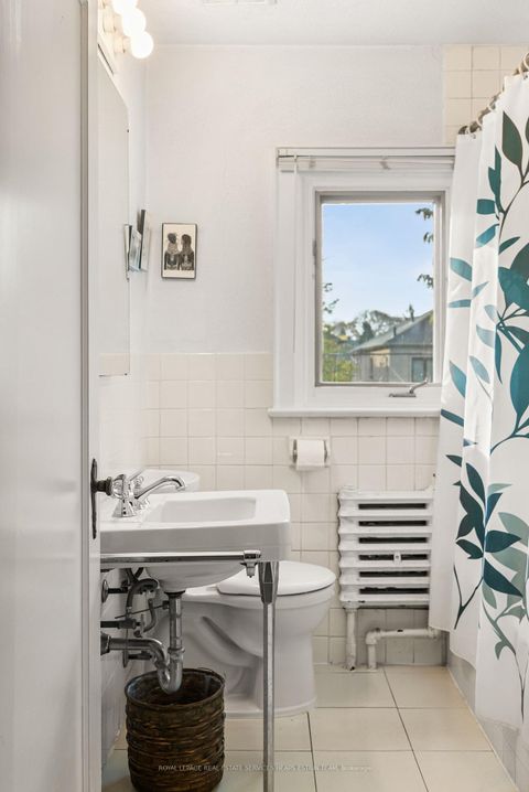Photo 23 at 258 Deloraine Avenue, Lawrence Park North, Toronto