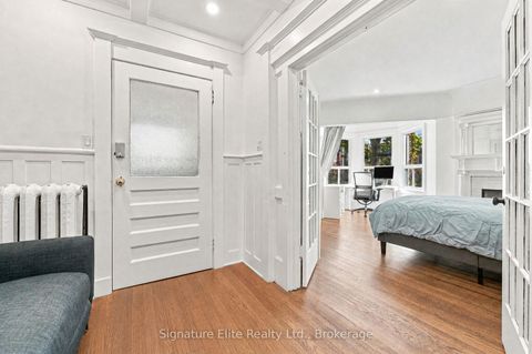 Photo 4 at 272 Roncesvalles Avenue, Swansea, Toronto