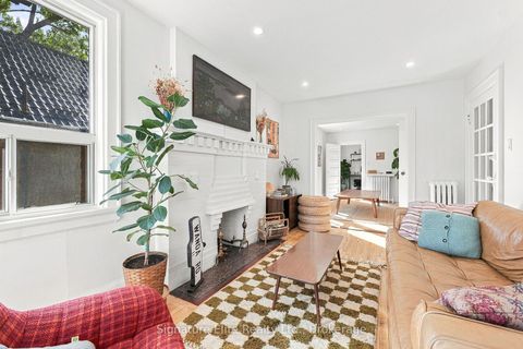 Photo 25 at 272 Roncesvalles Avenue, Swansea, Toronto