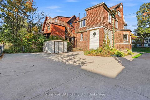 Photo 41 at 272 Roncesvalles Avenue, Swansea, Toronto