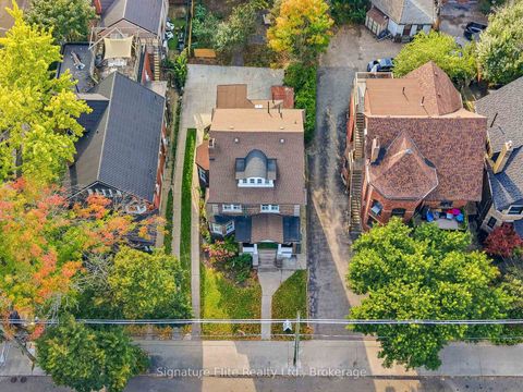 Photo 42 at 272 Roncesvalles Avenue, Swansea, Toronto