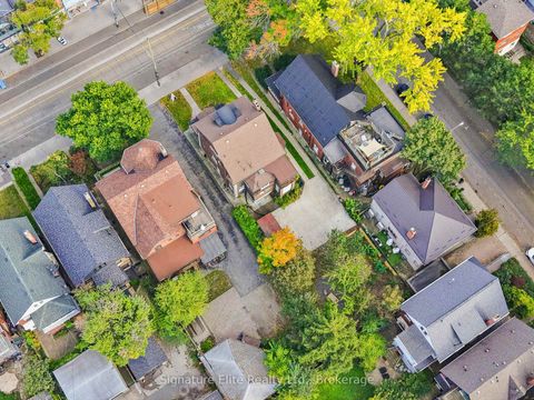 Photo 44 at 272 Roncesvalles Avenue, Swansea, Toronto