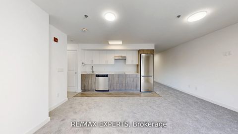 Photo 3 at 303 - 45 Connaught Avenue, Coxwell, Toronto