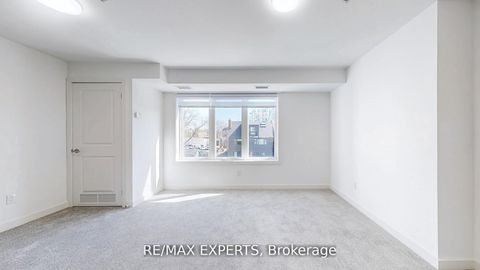 Photo 8 at 303 - 45 Connaught Avenue, Coxwell, Toronto