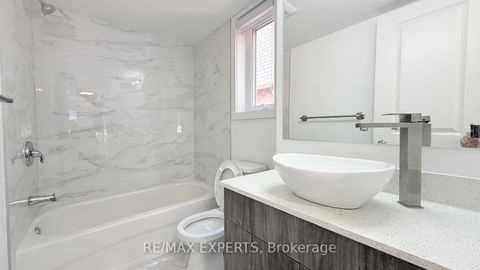 Photo 3 at 404 - 45 Connaught Avenue, Coxwell, Toronto