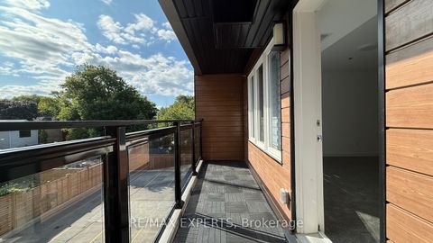 Photo 5 at 404 - 45 Connaught Avenue, Coxwell, Toronto
