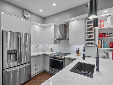 Photo 2 at 108 - 2230 Lake Shore Boulevard W, Mimico, Toronto