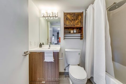 Photo 24 at 1011 - 89 McGill Street, Yonge Corridor, Toronto