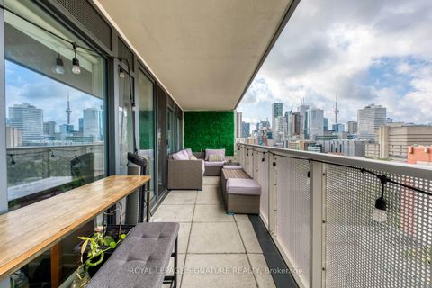 Photo 28 at 1011 - 89 McGill Street, Yonge Corridor, Toronto