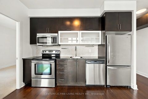 Photo 5 at 806 - 90 Stadium Road, Niagara, Toronto