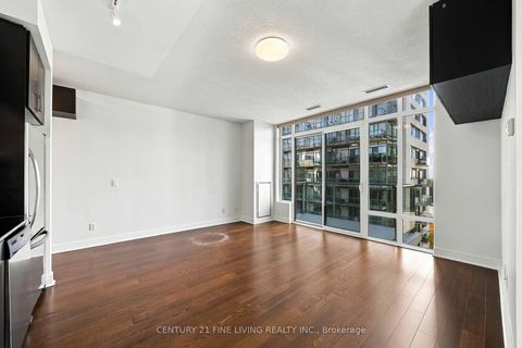 Photo 12 at 806 - 90 Stadium Road, Niagara, Toronto