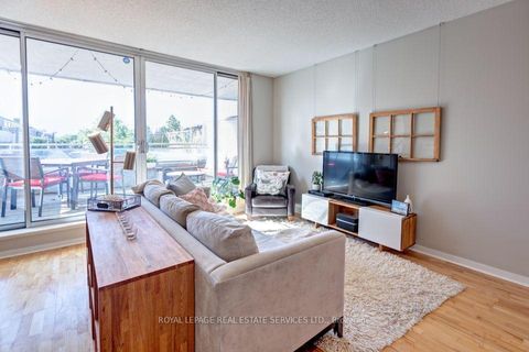 Photo 8 at 210 - 301 Markham Street, Little Italy, Toronto