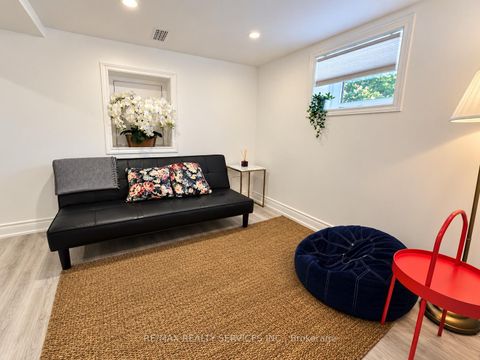 Photo 27 at 21 McIntosh Avenue, Queensway, Toronto